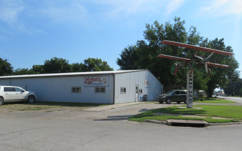 Luther's Smokehouse - LeRoy, Kansas