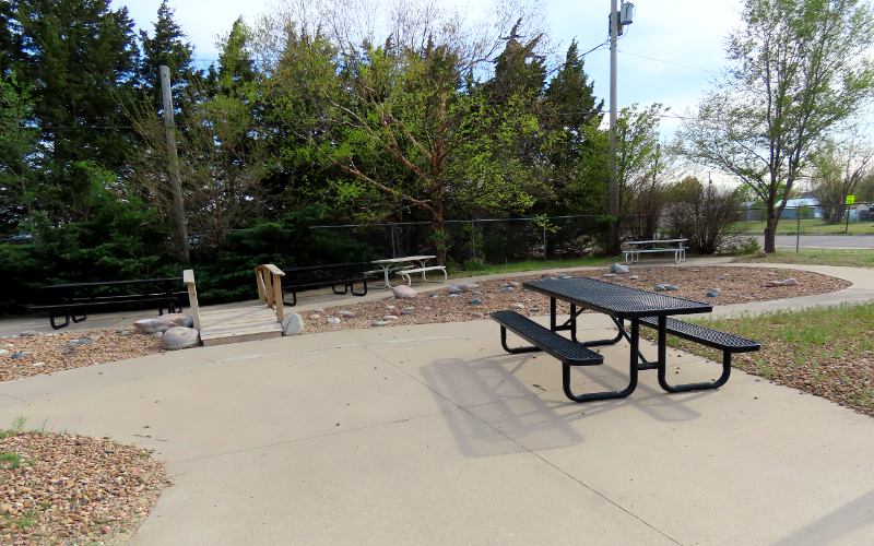 Picnic area at Jiffy Burger