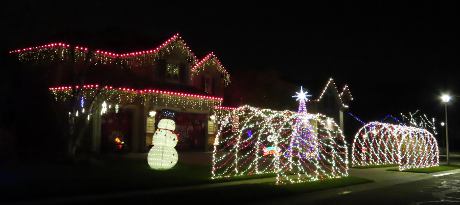 Windsor Family Holiday Lights - Olathe, Kansas