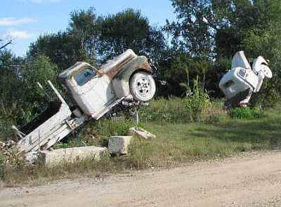 Truckhenge grassroots art