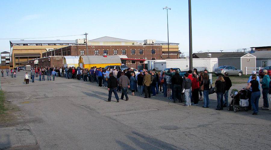 Kansas Mennonite Relief Sale line foe supper