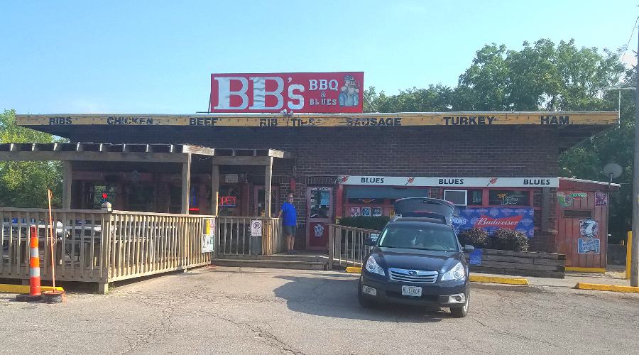 B.B.'s Lawnside BBQ