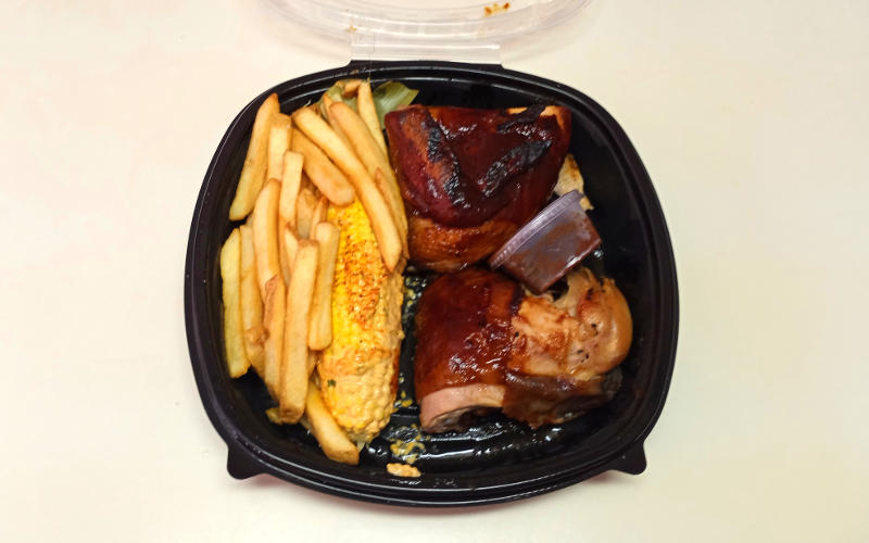 chicken dinner - Bllind Box BBQ restaurant