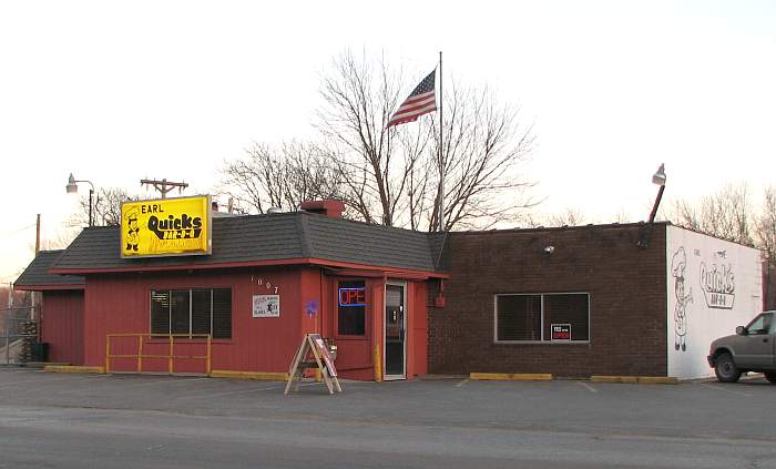 Earl Quick's Bar-B-Q - Kansas City, Kansas