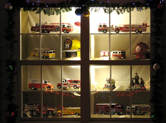 toy fire trucks