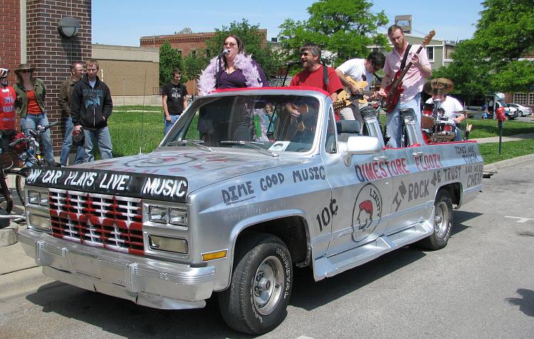 Art Tougeau parade art car