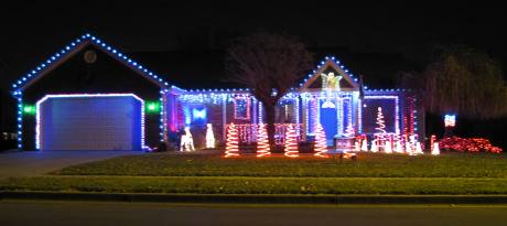 Howe Family Christmas light display