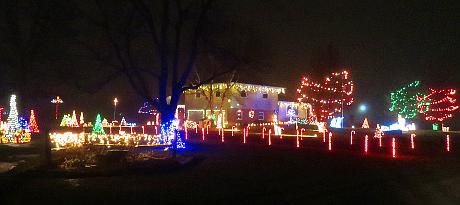 Lindeen Family Christmas Display - Eudora, Kansas