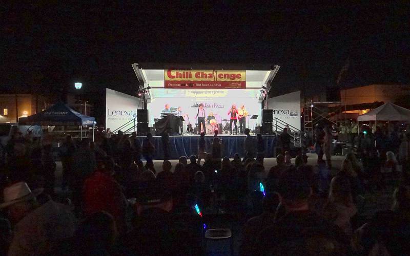 Live music on the Lenexa Chili Challenge stage