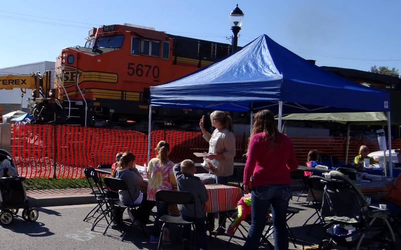 Burlington Northern Santa Fe train at the Lenexa Chili Challenge