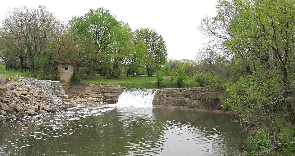 Cedar Creek Falls