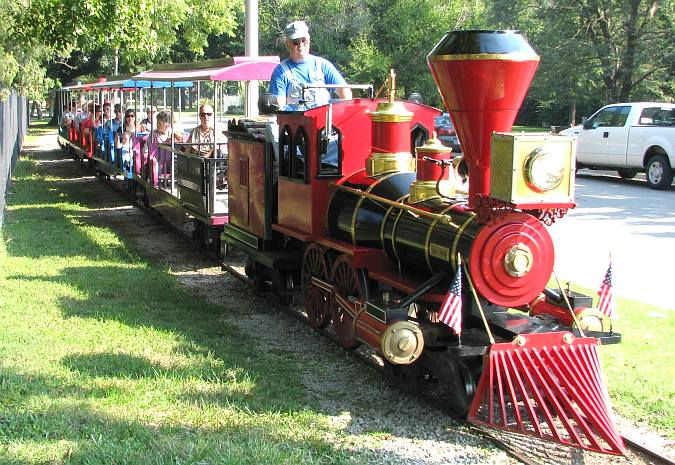 narrow gauge train at Animaland