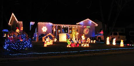 Burgess Family Christmas Display - Topeka, Kansas