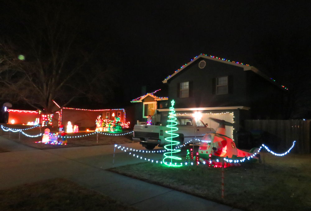 Topeka Christmas Light Display Tour Kansas