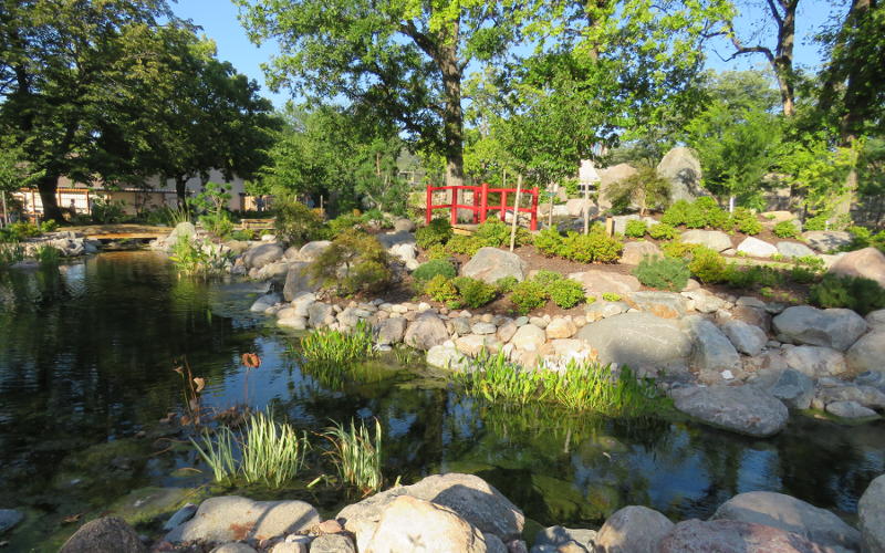 Kay McFarland Japanese Garden - Topeka Zoo
