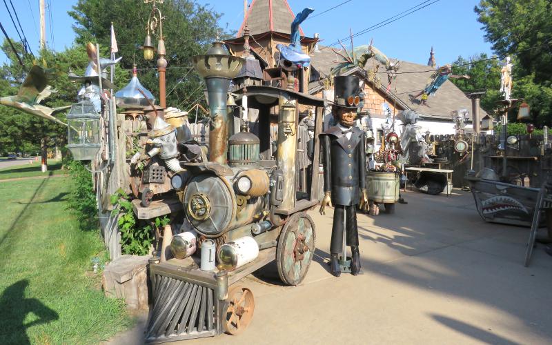 Steampunk engine and Abe Lincoln
